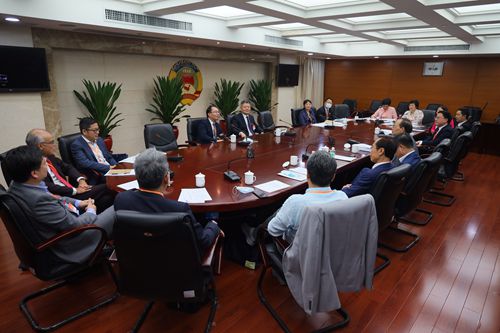 第十組港澳組討論現(xiàn)場_副本.jpg