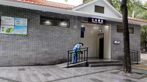 元崗村內(nèi)環(huán)衛(wèi)設(shè)施齊全2.jpg